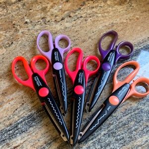 Fiskar fancy edging scissors. Set of 5
